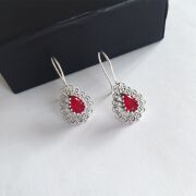 GÜMÜŞ TELKARİ KÖK YAKUT TAŞLI KIRMIZI DAMLA KÜPE