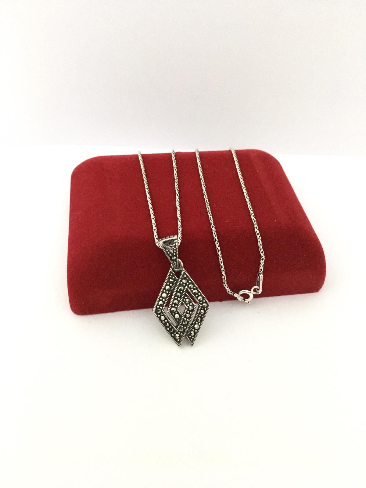 GÜMÜŞ MARKAZİT TAŞLI KOLYE