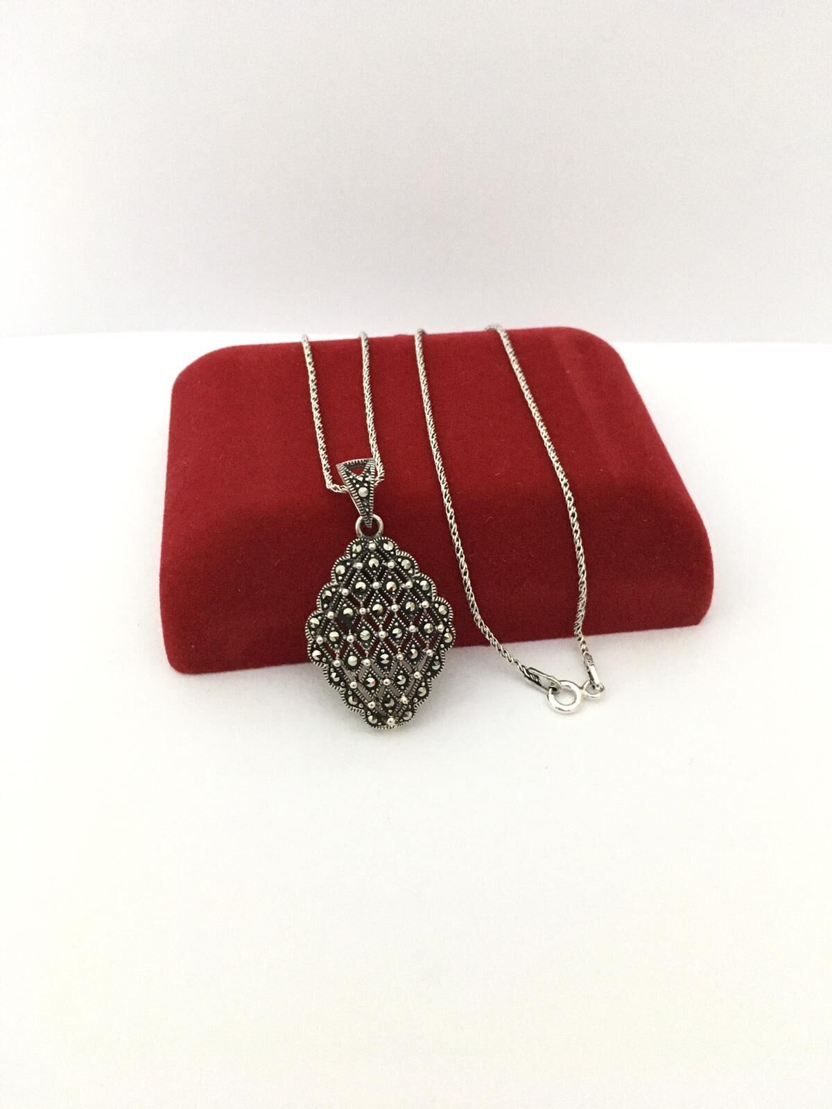 GÜMÜŞ MARKAZİT TAŞLI KOLYE