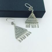 ÜÇGEN SAÇAKLI TELKARİ GÜMÜŞ KÜPE