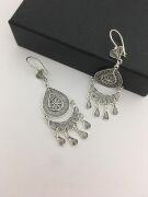 GÜMÜŞ DAMLA TELKARİ SAÇAKLI SALLANTILI KÜPE