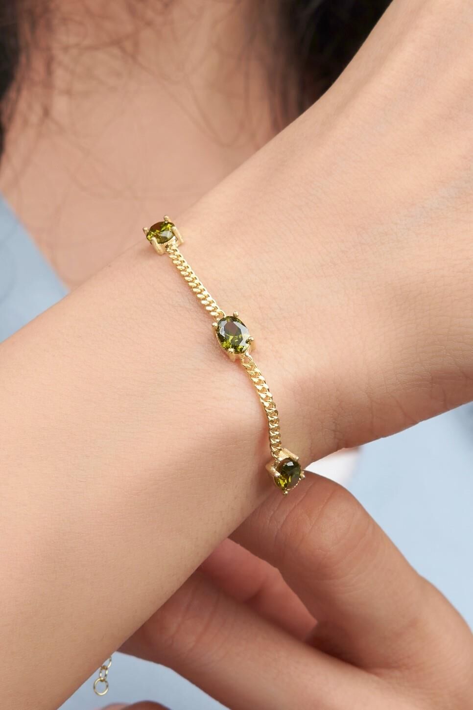 Gümüş Altın Kaplama Yeşil Zirkon Taşlı Gurmet Zincirli Bileklik