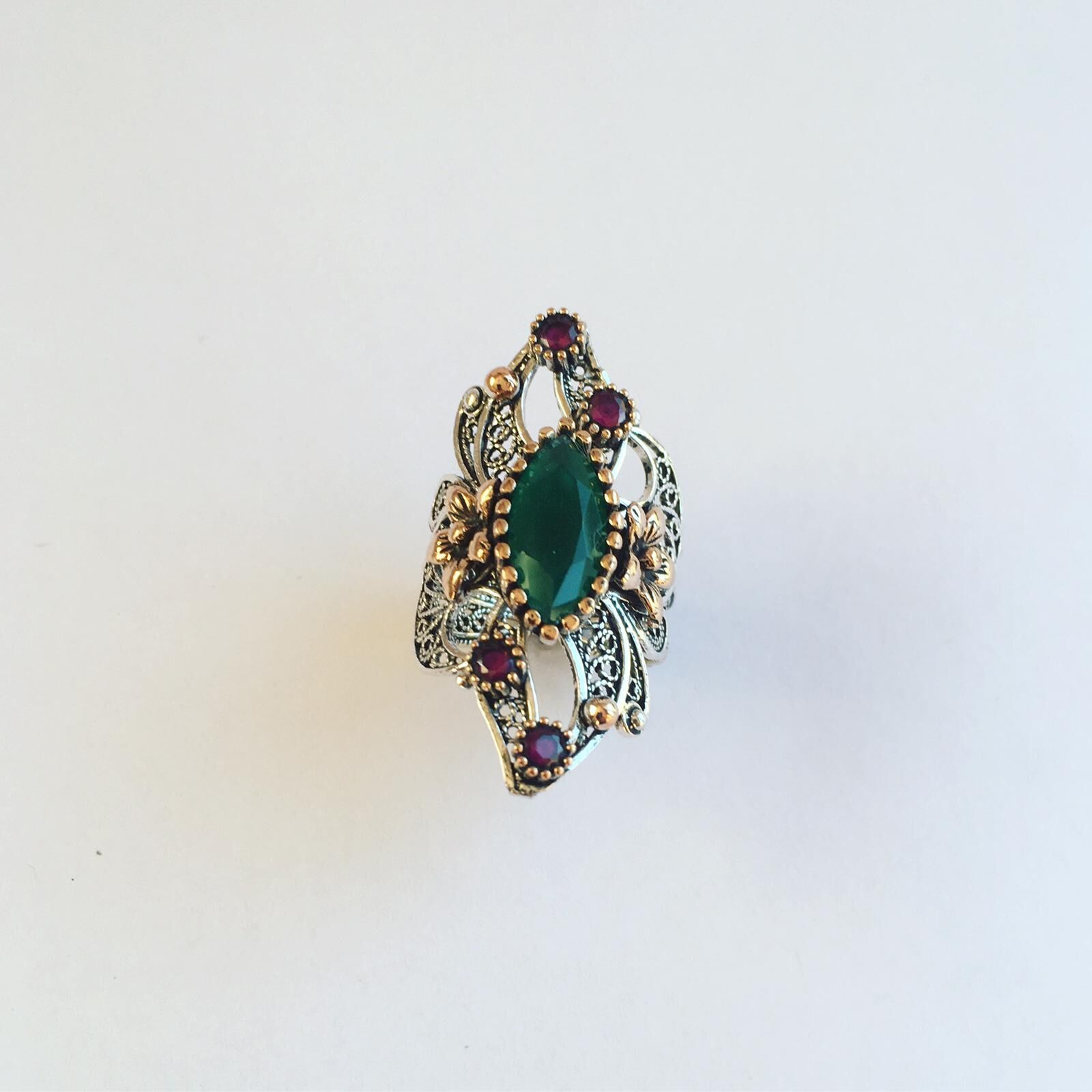 GÜMÜŞ YEŞİL KÖK ZÜMRÜT TAŞLI MEKİK YÜZÜK