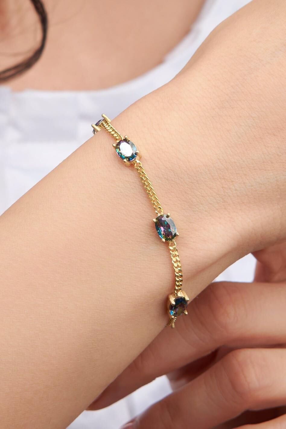 Gümüş Altın Kaplama Mistik Topaz Taşlı Gurmet Zincirli Bileklik