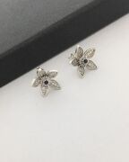 TELKARİ ÇİÇEK PARLAMENT MAVİSİ KÖK SAFİR TAŞLI KÜÇÜK GÜMÜŞ KÜPE