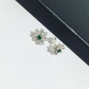 GÜMÜŞ KÖK ZÜMRÜT TAŞLI TELKARİ ÇİÇEK KÜPE