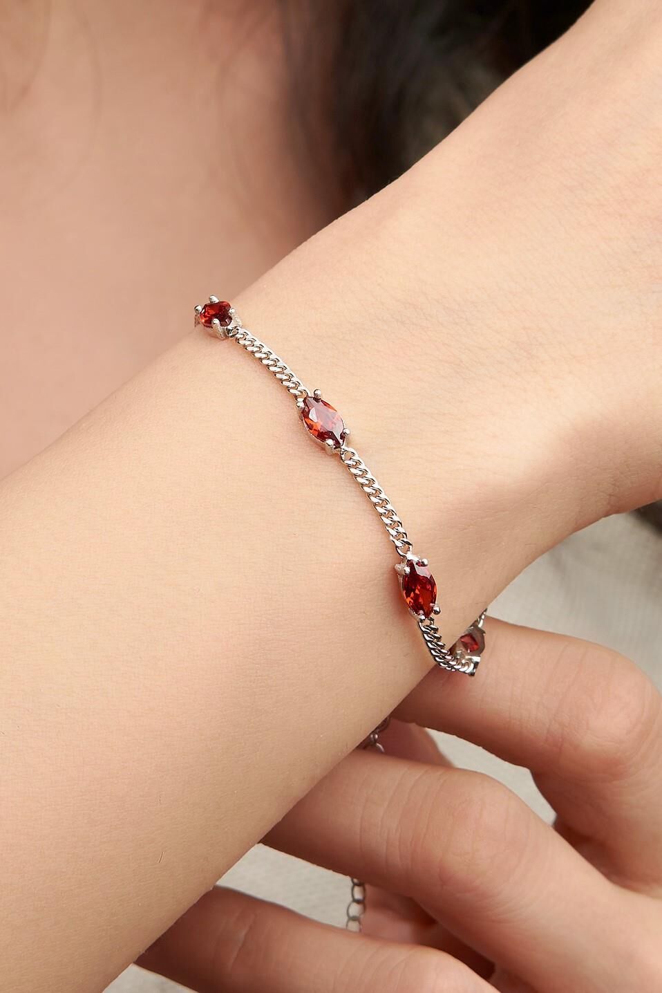 Gümüş Kırmızı Lal Garnet Mekik Model Gurmet Zincirli Bileklik