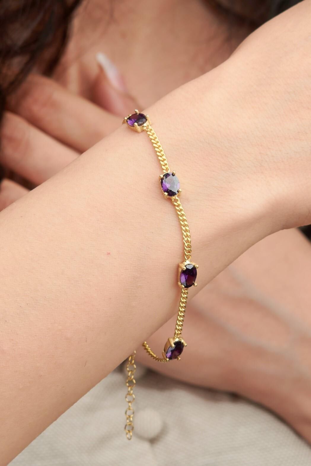 Gümüş Altın Kaplama Mor Zirkon Taşlı Gurmet Zincirli Bileklik