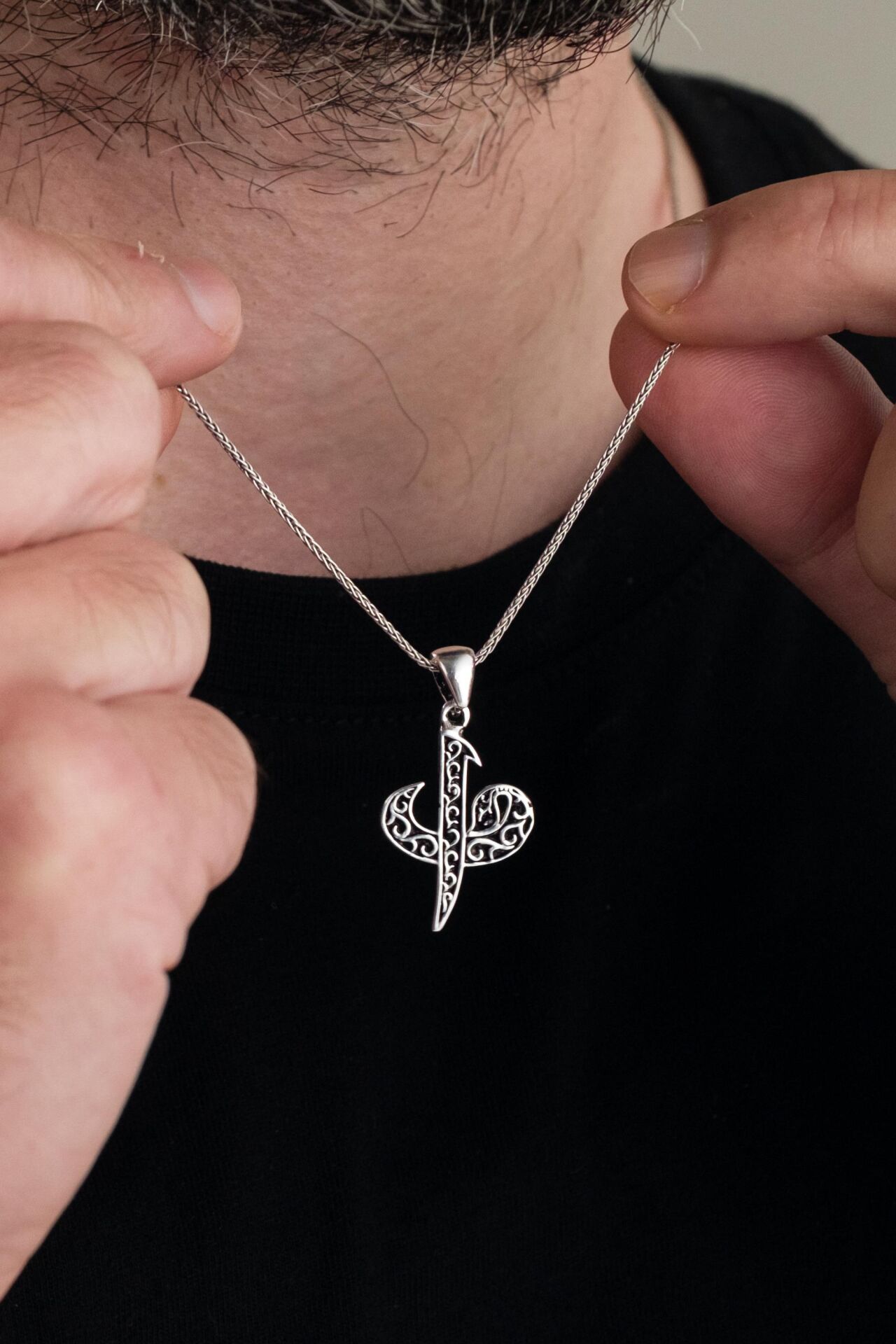 Gümüş Vav Elif Harfli Erkek Kolye