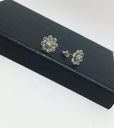 TELKARİ ÇİÇEK KÜÇÜK GÜMÜŞ KÜPE