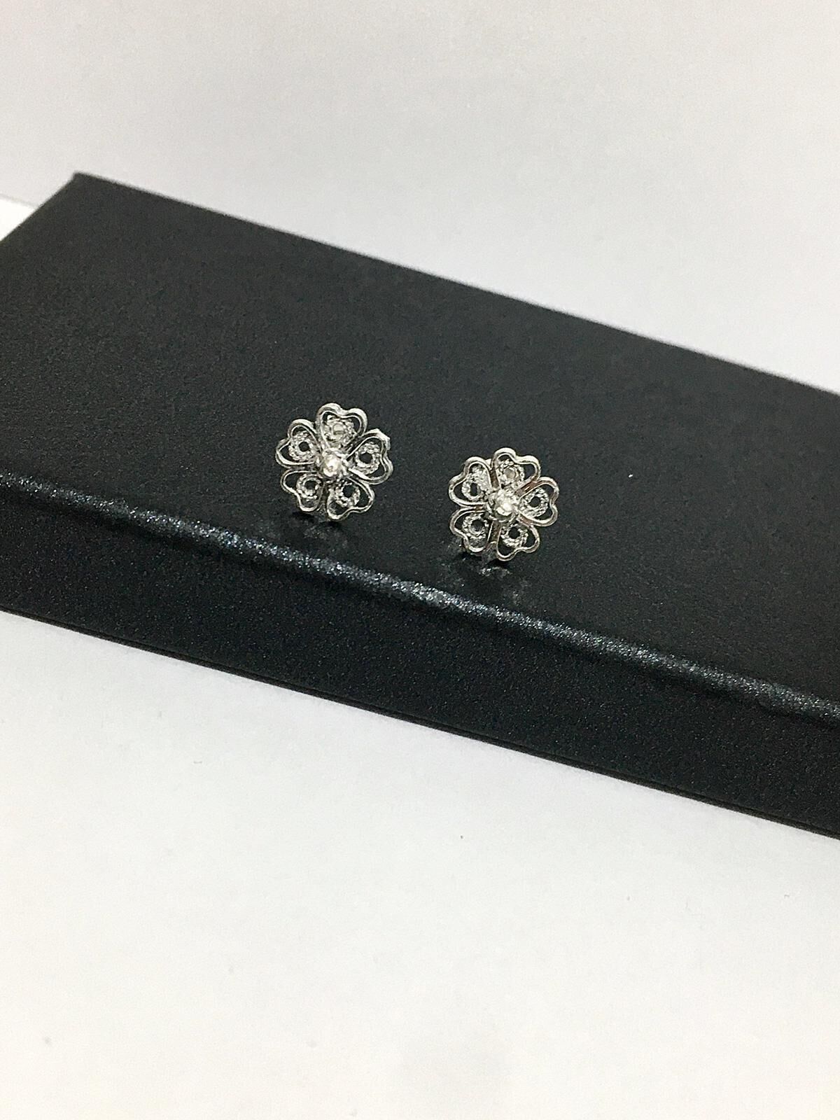 GÜMÜŞ TELKARİ KÜÇÜK ÇİÇEK KÜPE