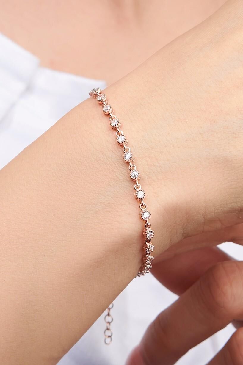 Gümüş Rose Beyaz Zirkon Taşlı Pırlanta Modeli Su Yolu Bileklik