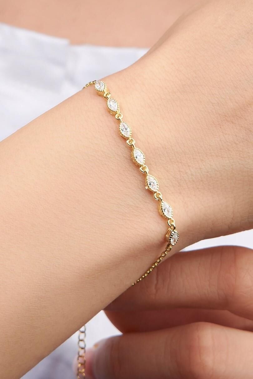 Gümüş Altın Kaplama Mekik Beyaz Zirkon Taşlı Pırlanta Modeli Su Yolu Bileklik