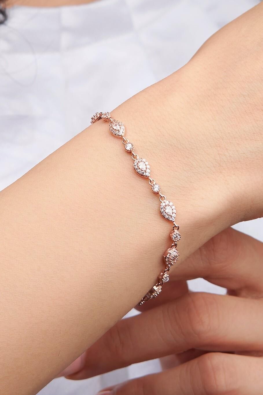 Gümüş Rose Damla Beyaz Zirkon Taşlı Bileklik