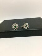 GÜMÜŞ YEŞİL KÖK ZÜMRÜT TAŞLI ÇİÇEK TELKARİ KÜPE