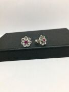 GÜMÜŞ KÖK YAKUT TAŞLI TELKARİ ÇİÇEK KÜPE