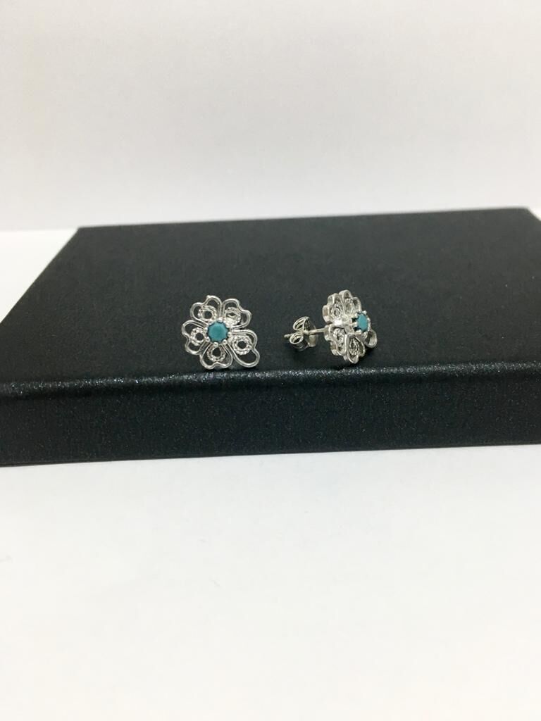 GÜMÜŞ TURKUAZ TAŞLI TELKARİ YONCA KÜPE