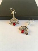 GÜMÜŞ KÖK YAKUT TAŞLI TELKARİ ZAMBAK KÜPE