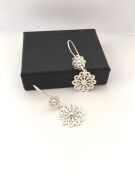 GÜMÜŞ TELKARİ ÇİÇEK KÜPE