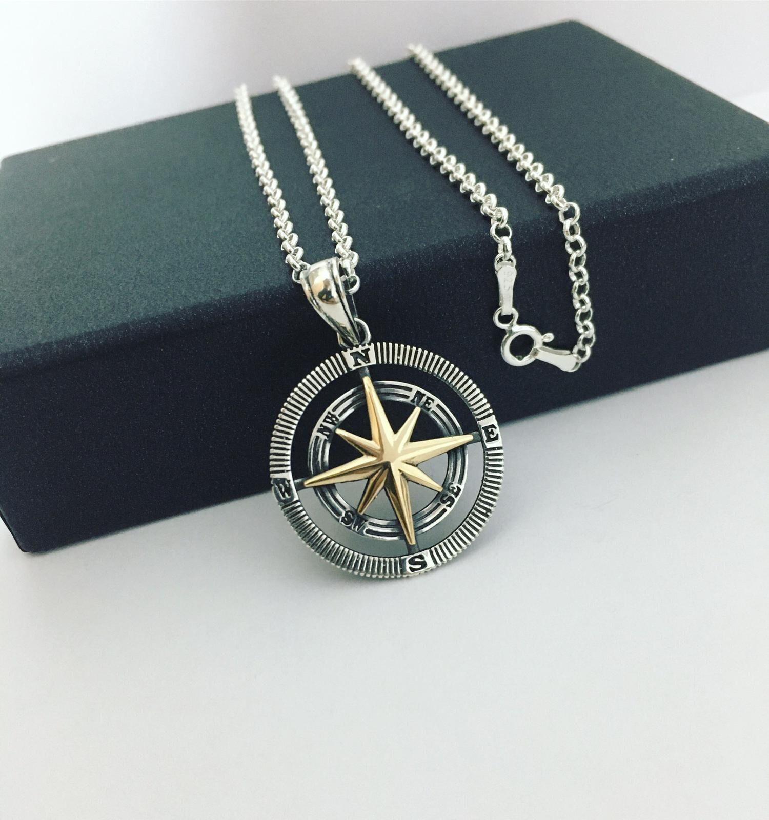 GÜMÜŞ PUSULA ERKEK KOLYE