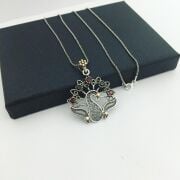 GÜMÜŞ TELKARİ RENKLİ TAVUS KUŞU KOLYE