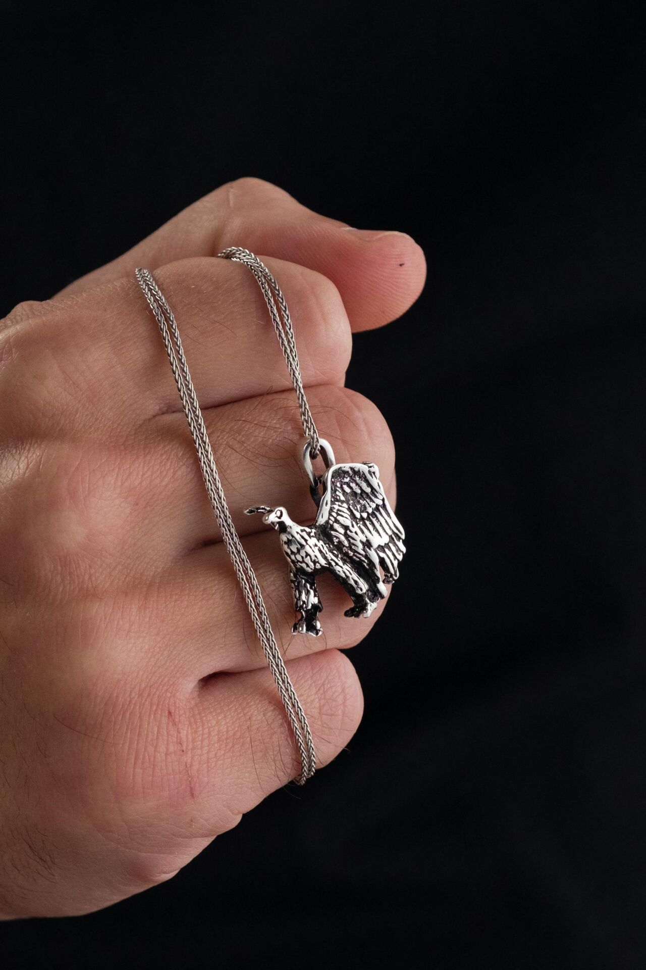 GÜMÜŞ KARTAL KARARTMALI ERKEK KOLYE