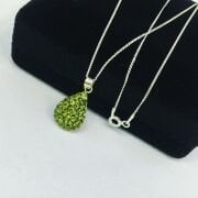 GÜMÜŞ YEŞİL SWAROVSKİ TAŞLI DAMLA KOLYE