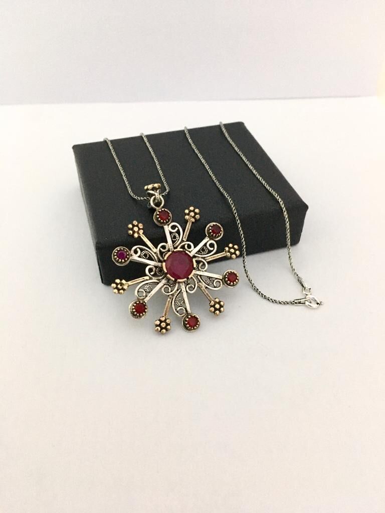 TELKARİ KÖK YAKUT TAŞLI KAR TANESİ GÜMÜŞ KOLYE