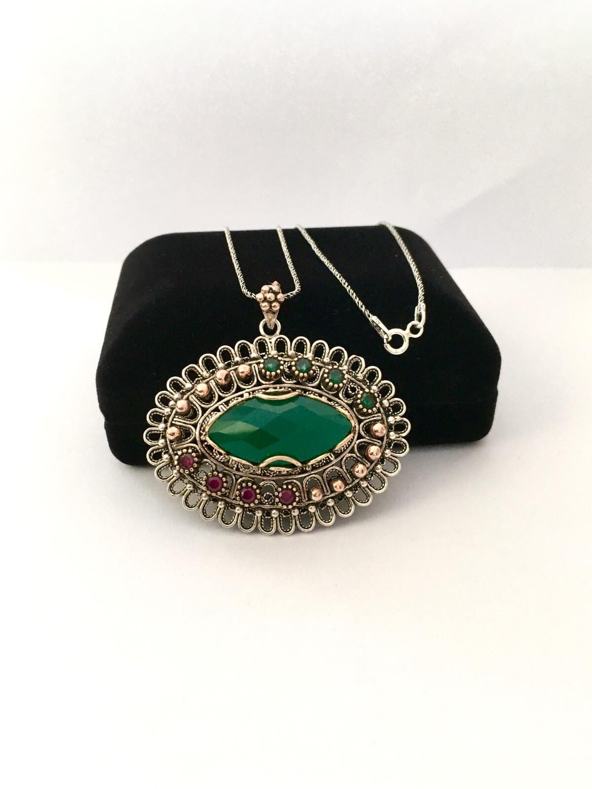 GÜMÜŞ TELKARİ KÖK ZÜMRÜT OVAL KOLYE