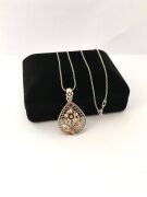 GÜMÜŞ TELKARİ KÖK YAKUT TAŞLI ÇİÇEK DAMLA KOLYE