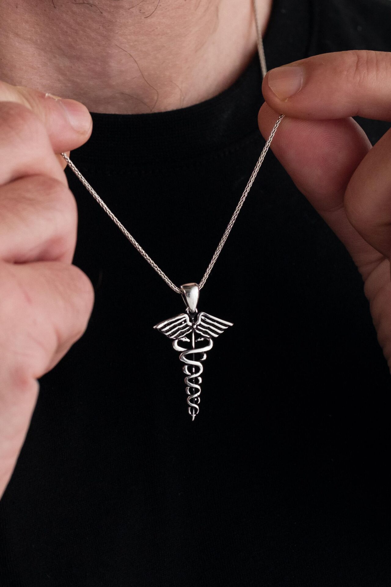 Gümüş Tıp Doktor Sağlık Hemşire Sembolü Yılan Kolye