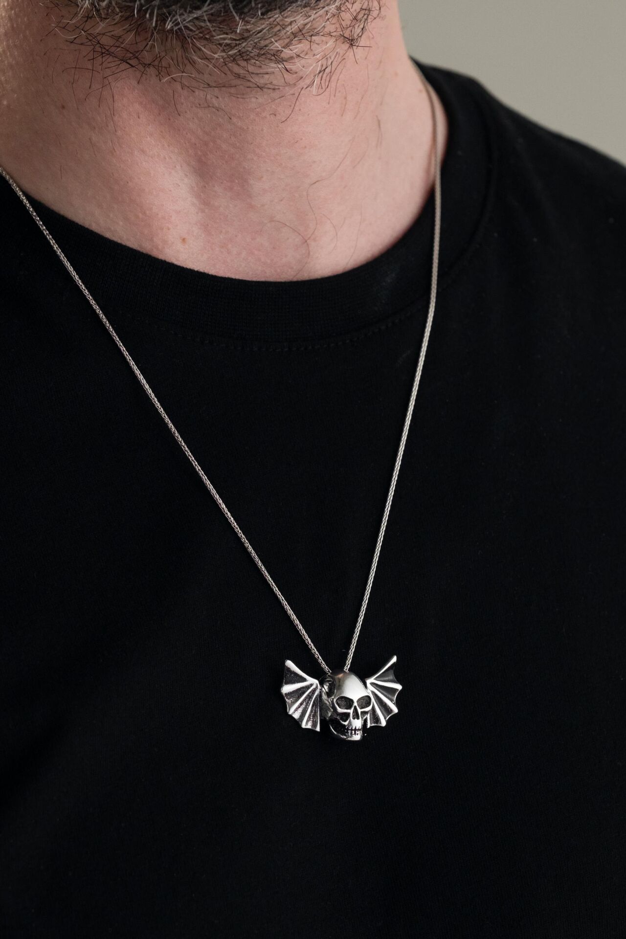 925 Ayar Gümüş Kuru Kafa Kanatlı Erkek Kolye