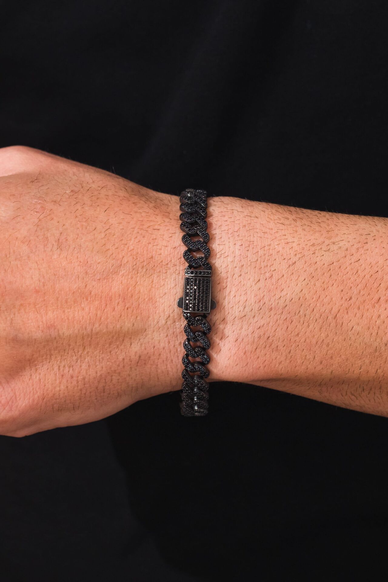 Erkek 10 mm Gümüş Karartmalı Tam Tur Siyah Zirkon Taşlı  Gurmet Zincir Bileklik