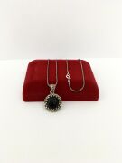 GÜMÜŞ MARKAZİT VE SİYAH TAŞLI YUVARLAK KOLYE