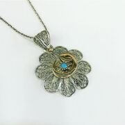 GÜMÜŞ TELKARİ VAV HARFLİ TURKUAZ TAŞLI KOLYE