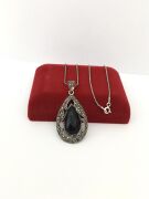 GÜMÜŞ MARKAZİT VE SİYAH TAŞLI DAMLA KOLYE