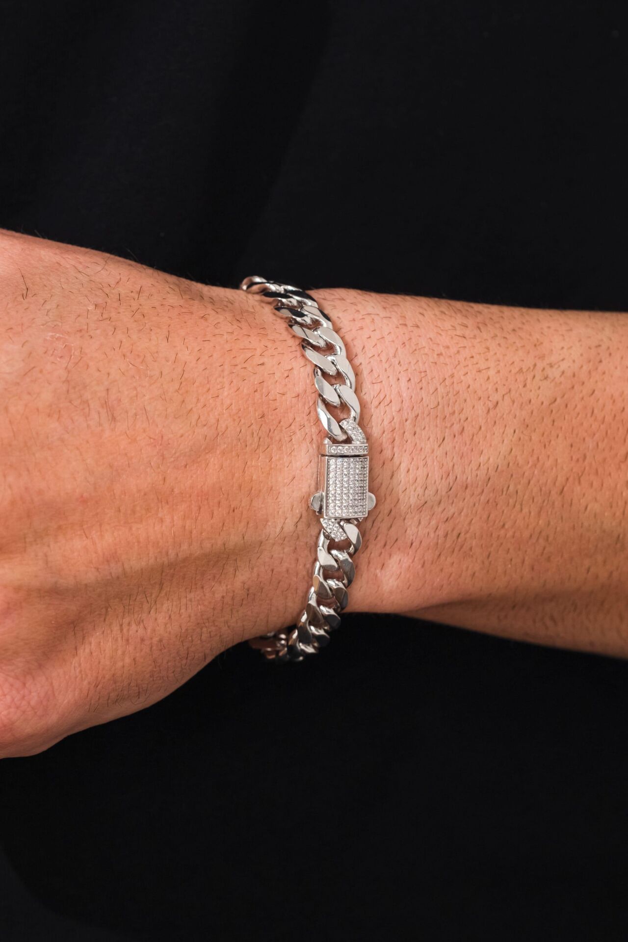 Erkek 9 mm Gümüş Kalın Gurmet Zincir Kilidi Beyaz Zirkon Taşlı Bileklik