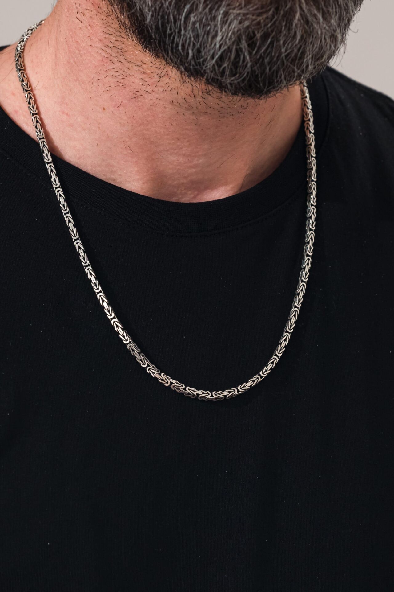 GÜMÜŞ 3 MM ERKEK KRAL KİNG KARE MODEL OKSİTLİ KARARTMALI ZİNCİR KOLYE